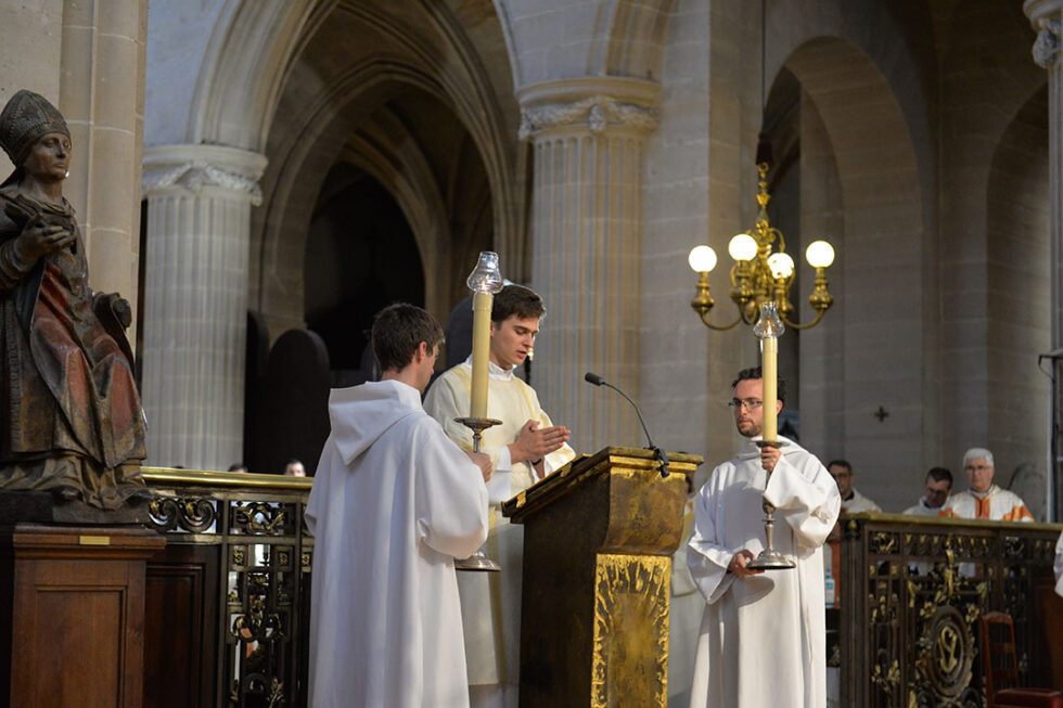 Le déroulement de la messe Œuvre des Vocations Le déroulement de la messe Œuvre des Vocations